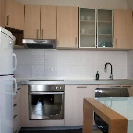 Ones 아파트 트로기르