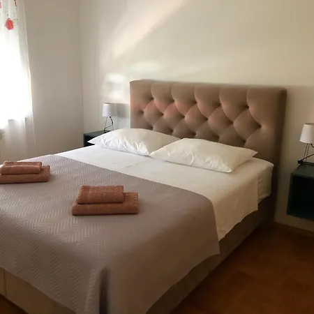 Apartament Ones *